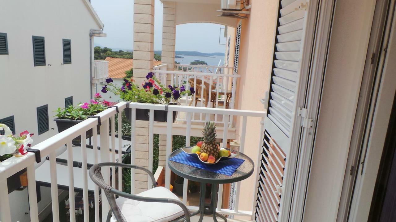 Villa Vera Hvar Town Exterior photo